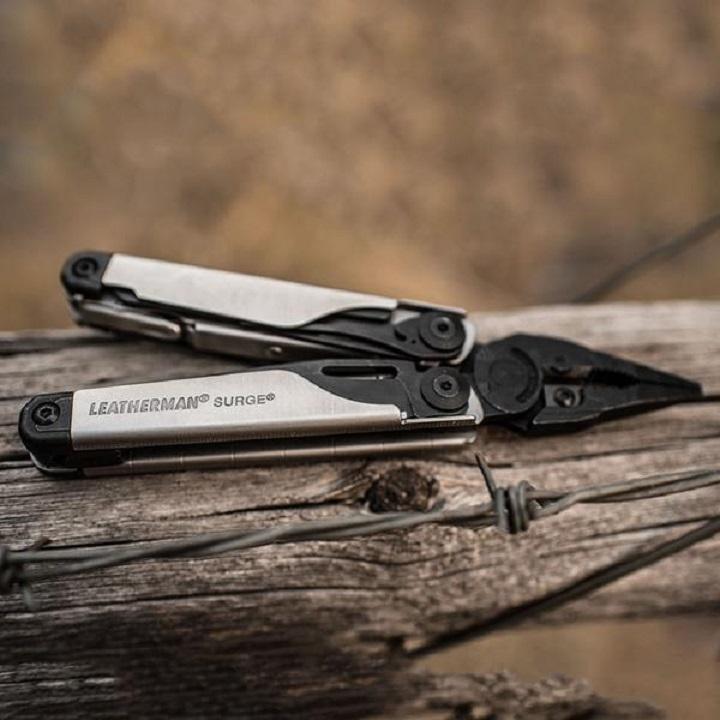 Dụng cụ đa năng Leatherman Surge