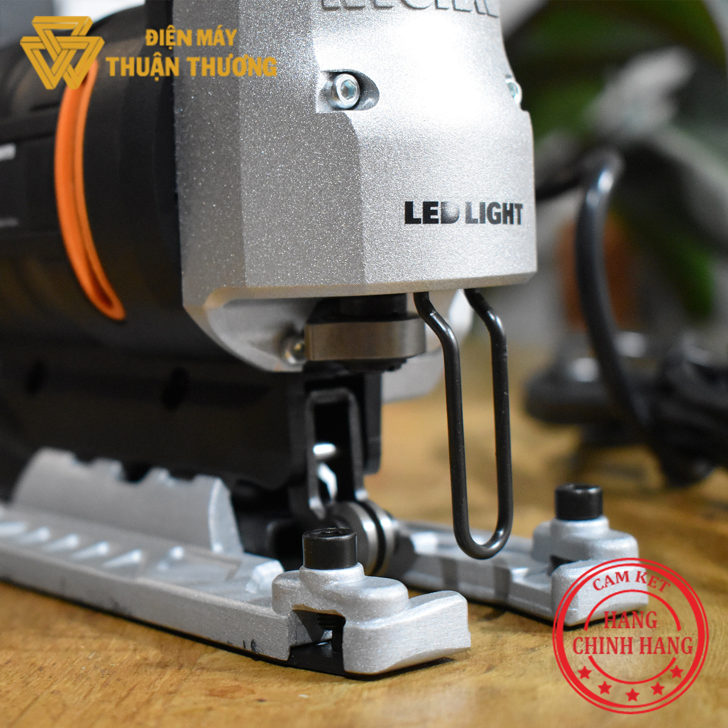 MÁY CƯA WORX WX479