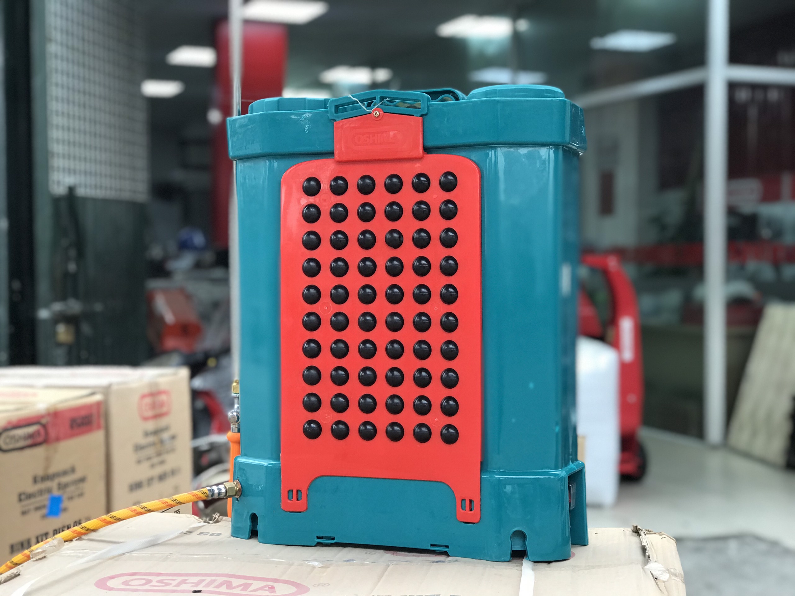 Bình xịt điện Oshima AG-20