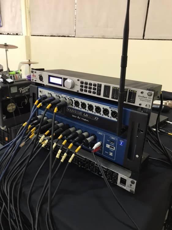 Bộ Trộn Âm Thanh Soundcraft UI24R Digital