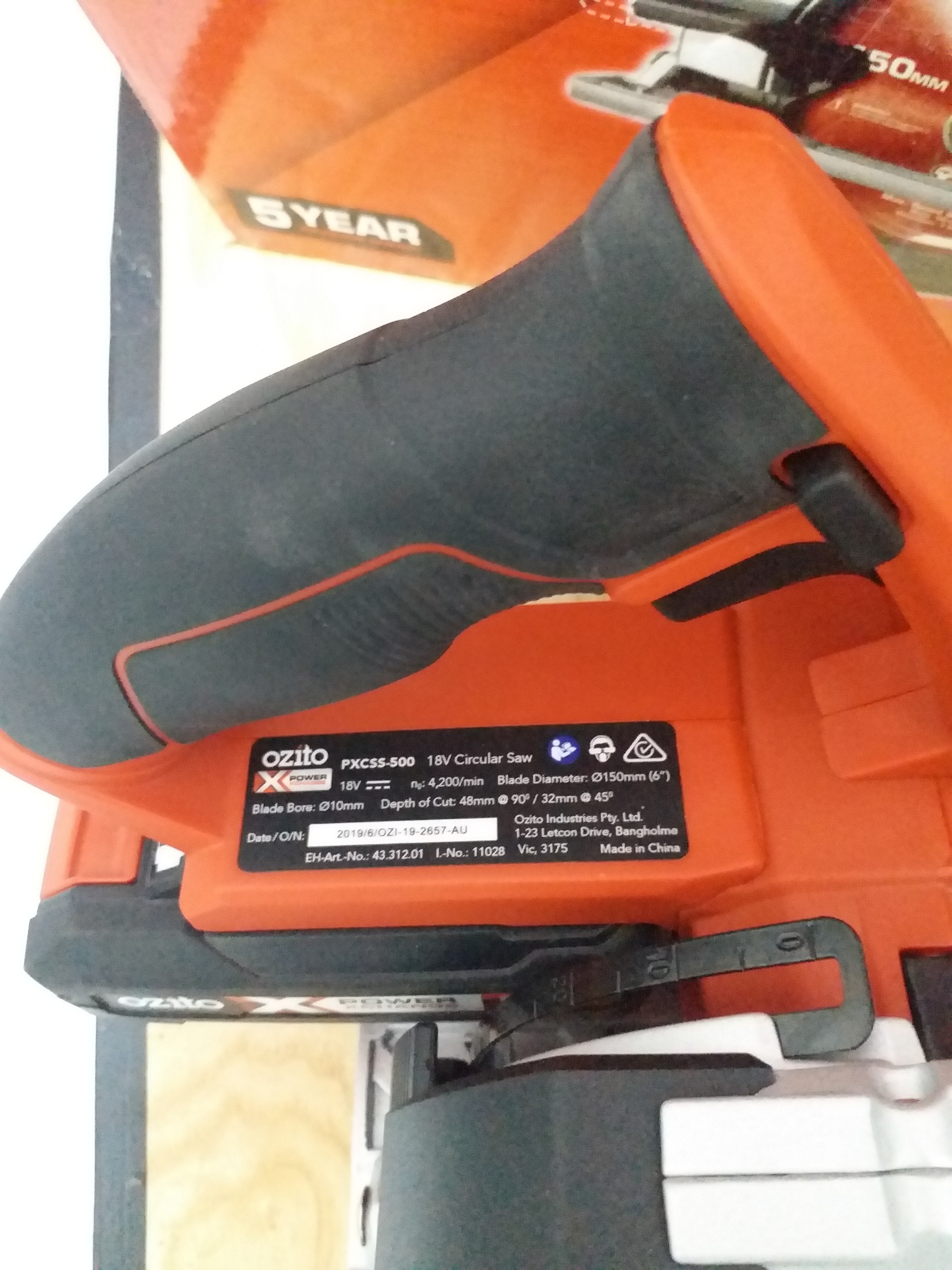 MÁY CƯA ĐĨA OZITO PXCSS-500