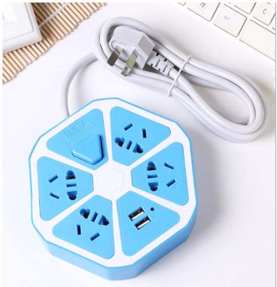 Ổ điện 4 ổ 3 chấu 2 cổng USB