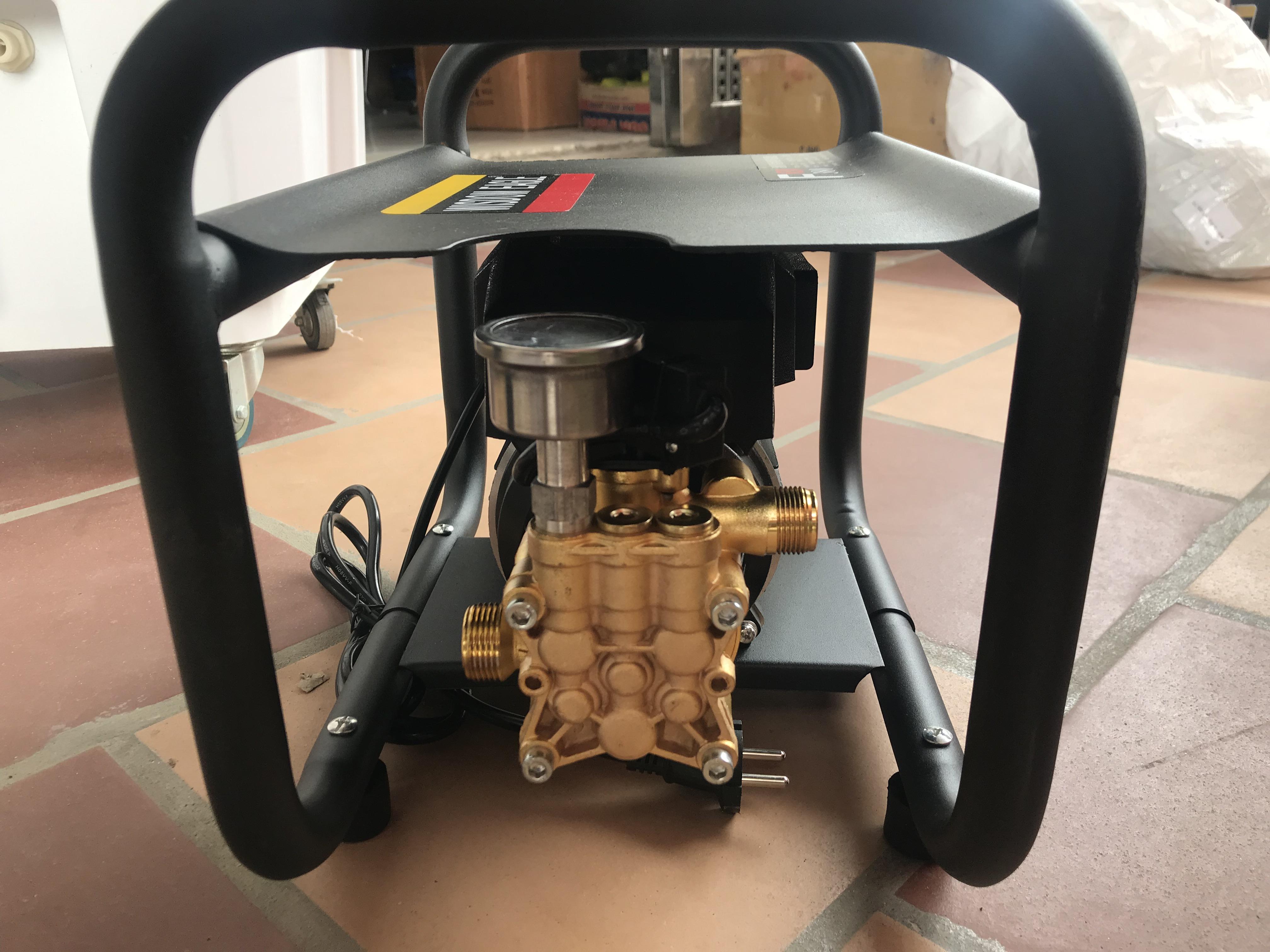 MÁY RỬA XE CAO ÁP F380