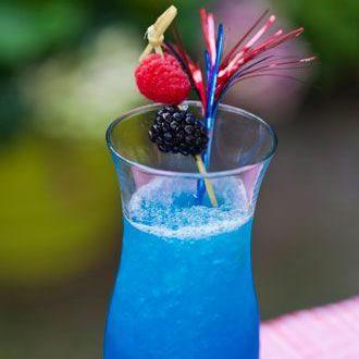 Sirô Trinh sâm dứa 650ml