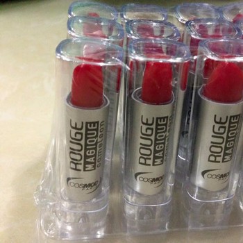 Son lì L'Oreal Paris Rouge Magique