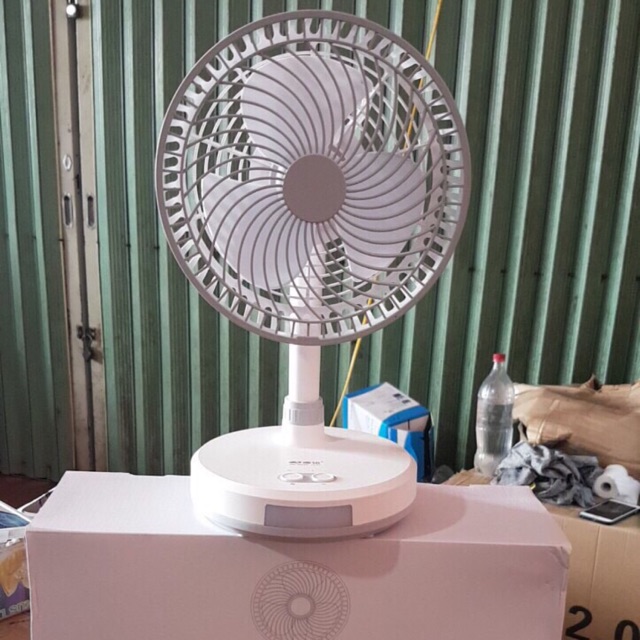 Quạt tích điện F0286
