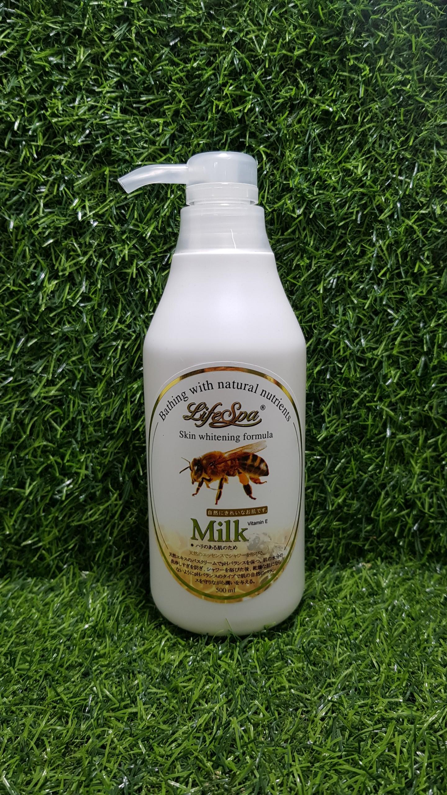 Sữa Tắm Trắng Da Milk LifeSpa - 500ml