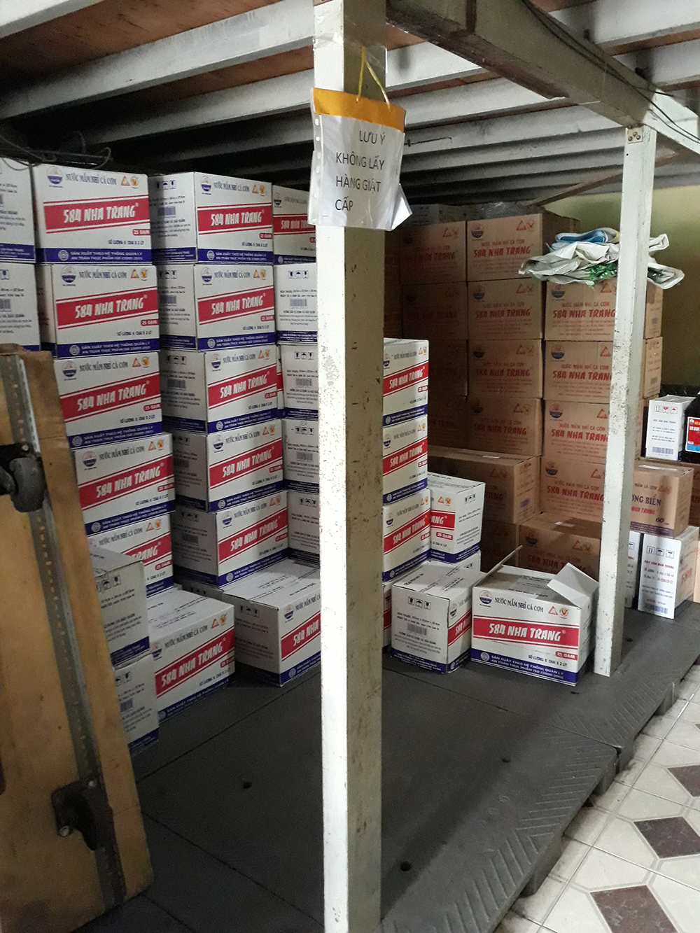 Nước Mắm 584 NHA TRANG 15 ĐỘ ĐẠM 500ML
