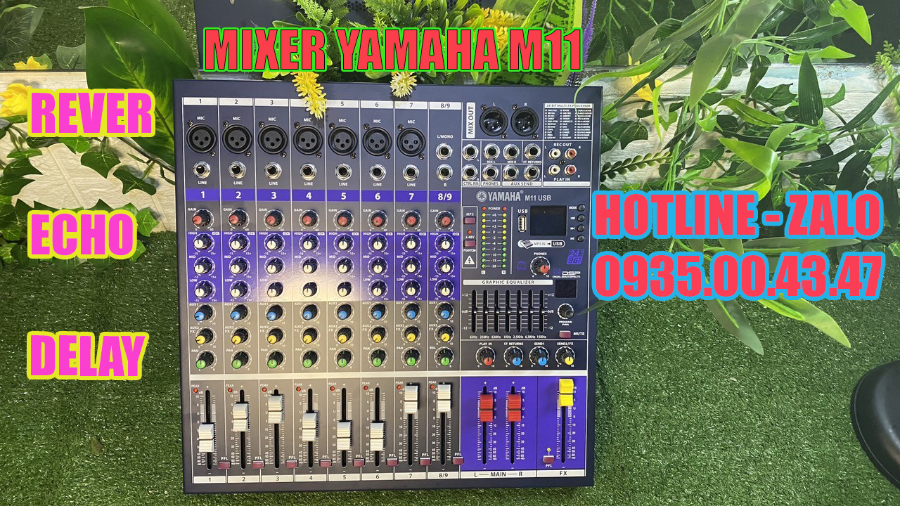 Mixer yamaha M11