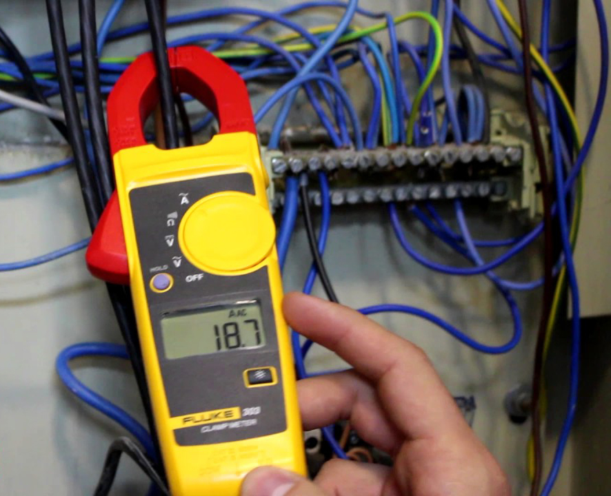 Ampe kìm đo dòng AC Fluke 303