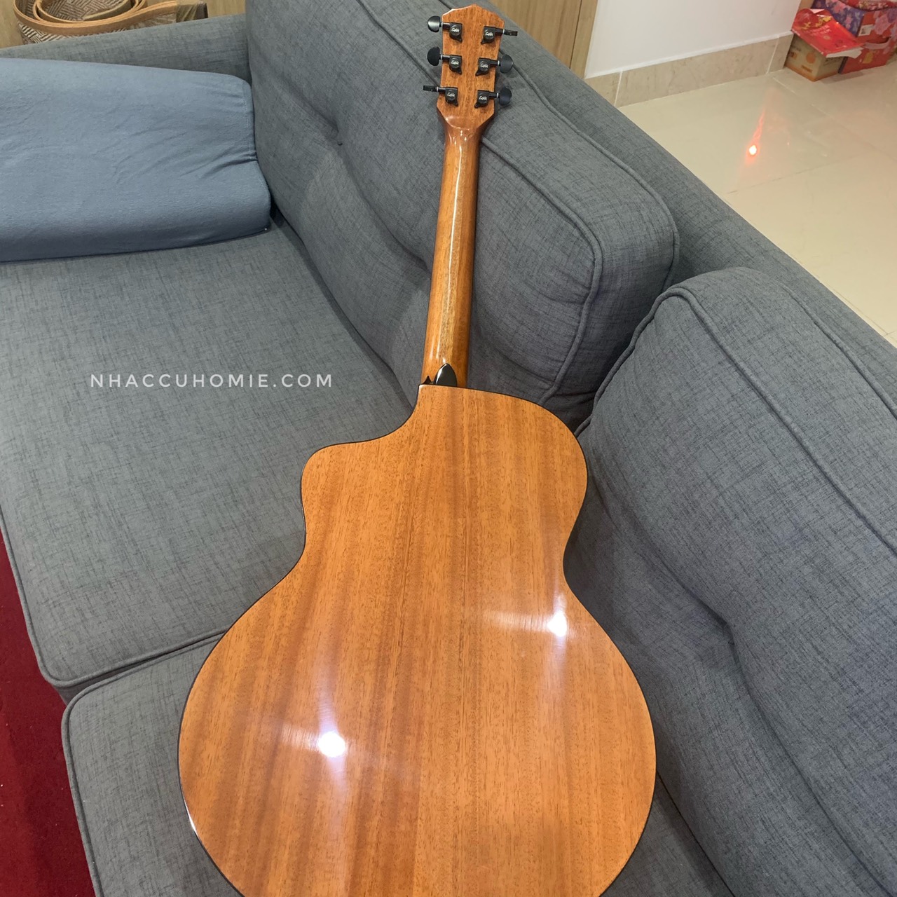 ĐÀN GUITAR ACOUSTIC TAKLA M580