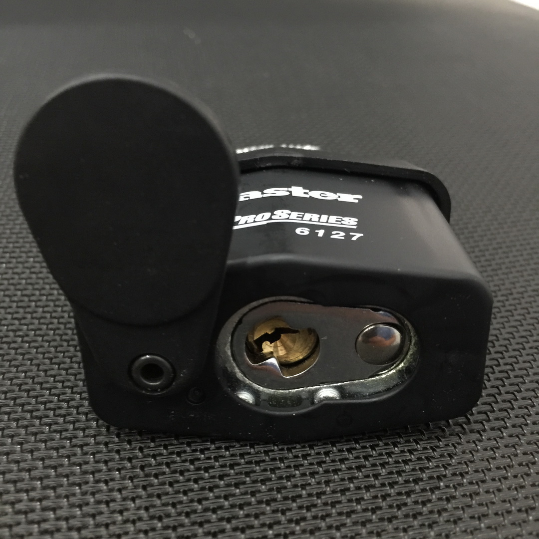 Khóa chống cắt Master Lock 61274KEY