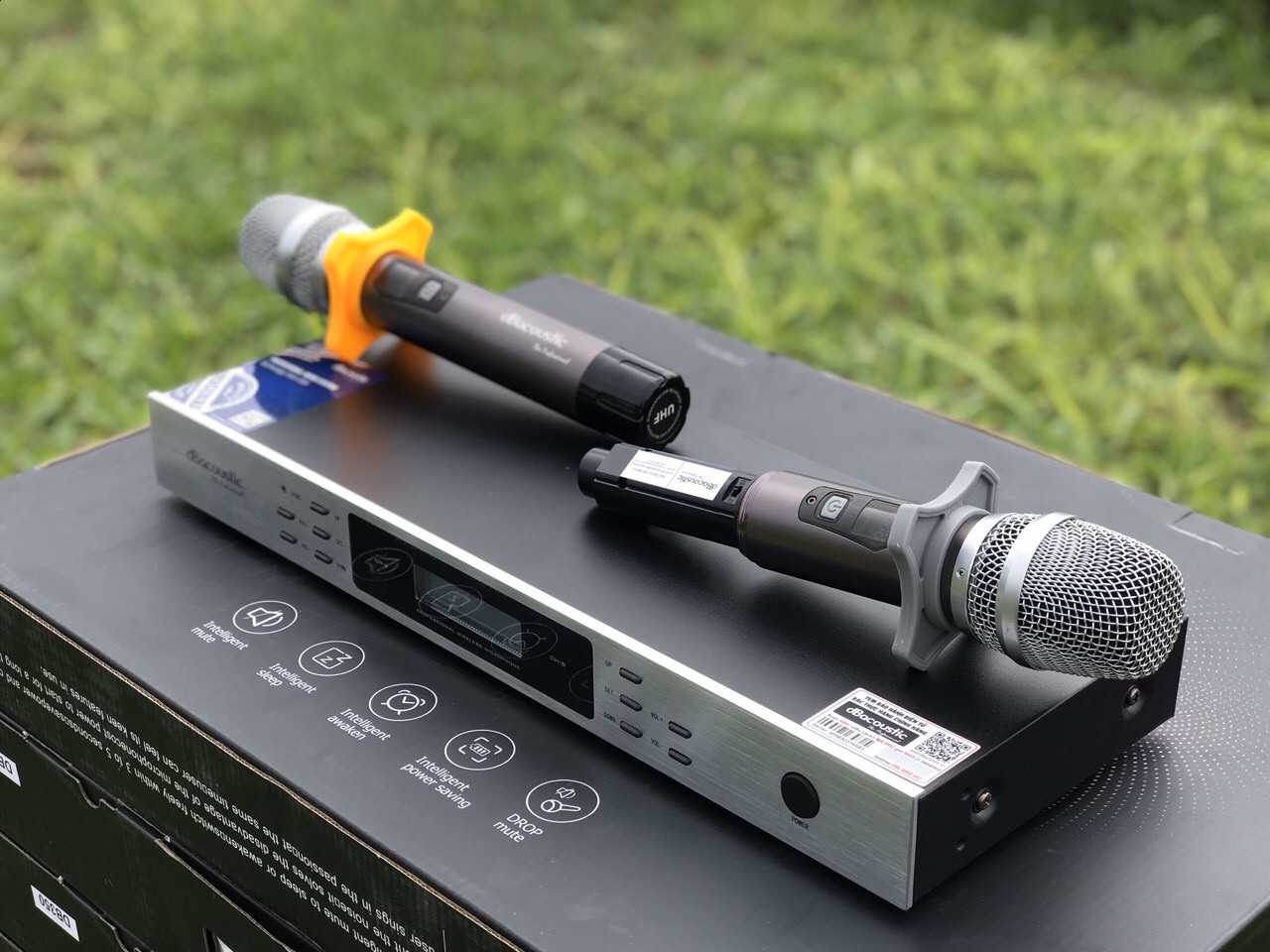 Micro không dây DBacoustic 350