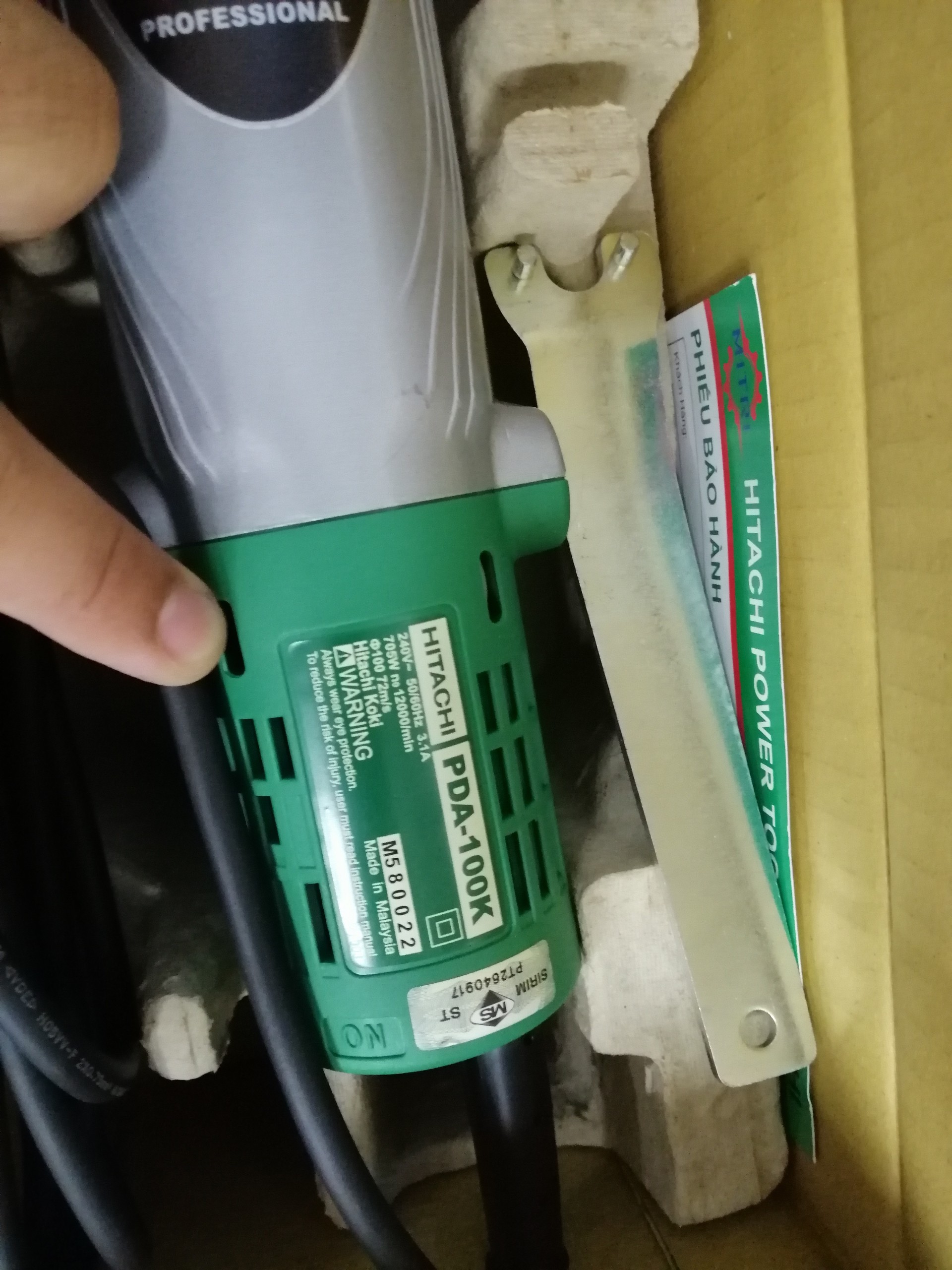 Máy mài Hitachi PDA100K
