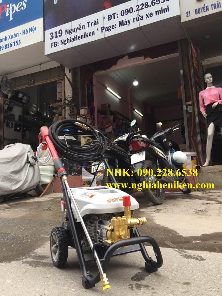 Máy phun áp lực Lutian LT-16MC
