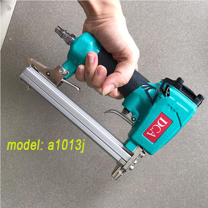 MÁY BẮN ĐINH DCA A1013J