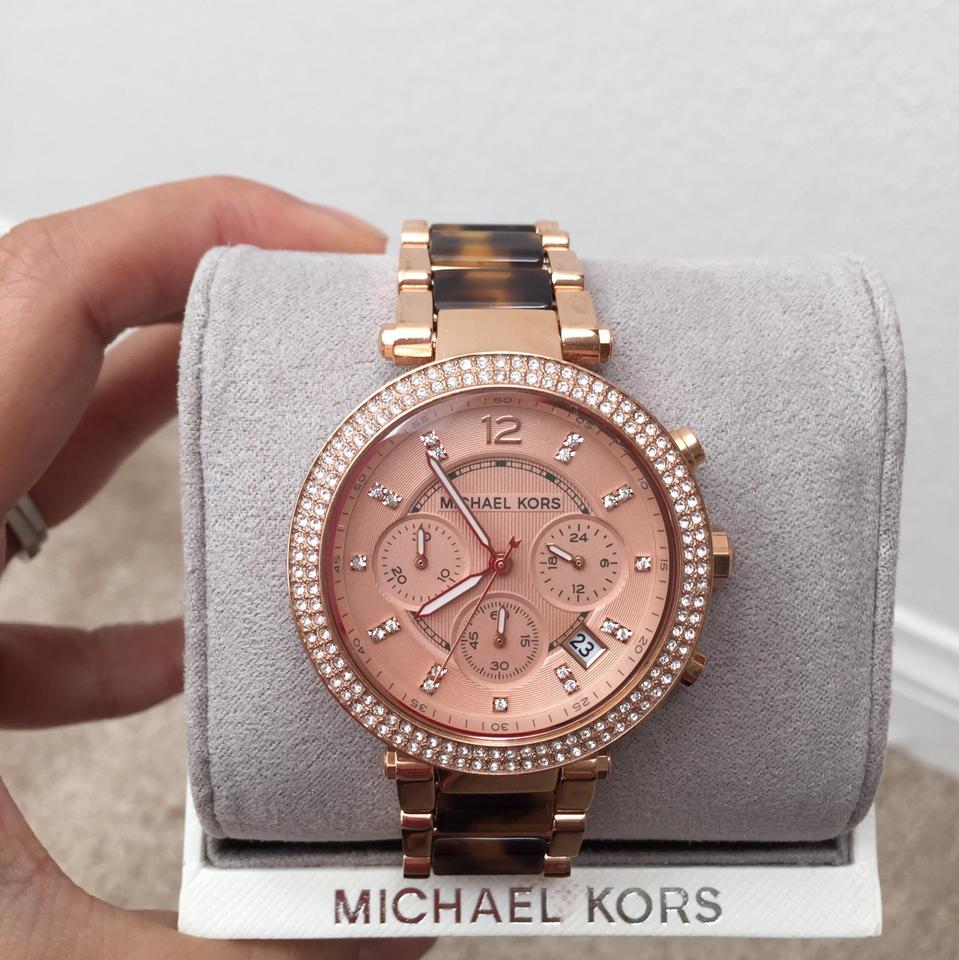 Đồng Hồ Nữ Viền Đá Michael Kors MK5538