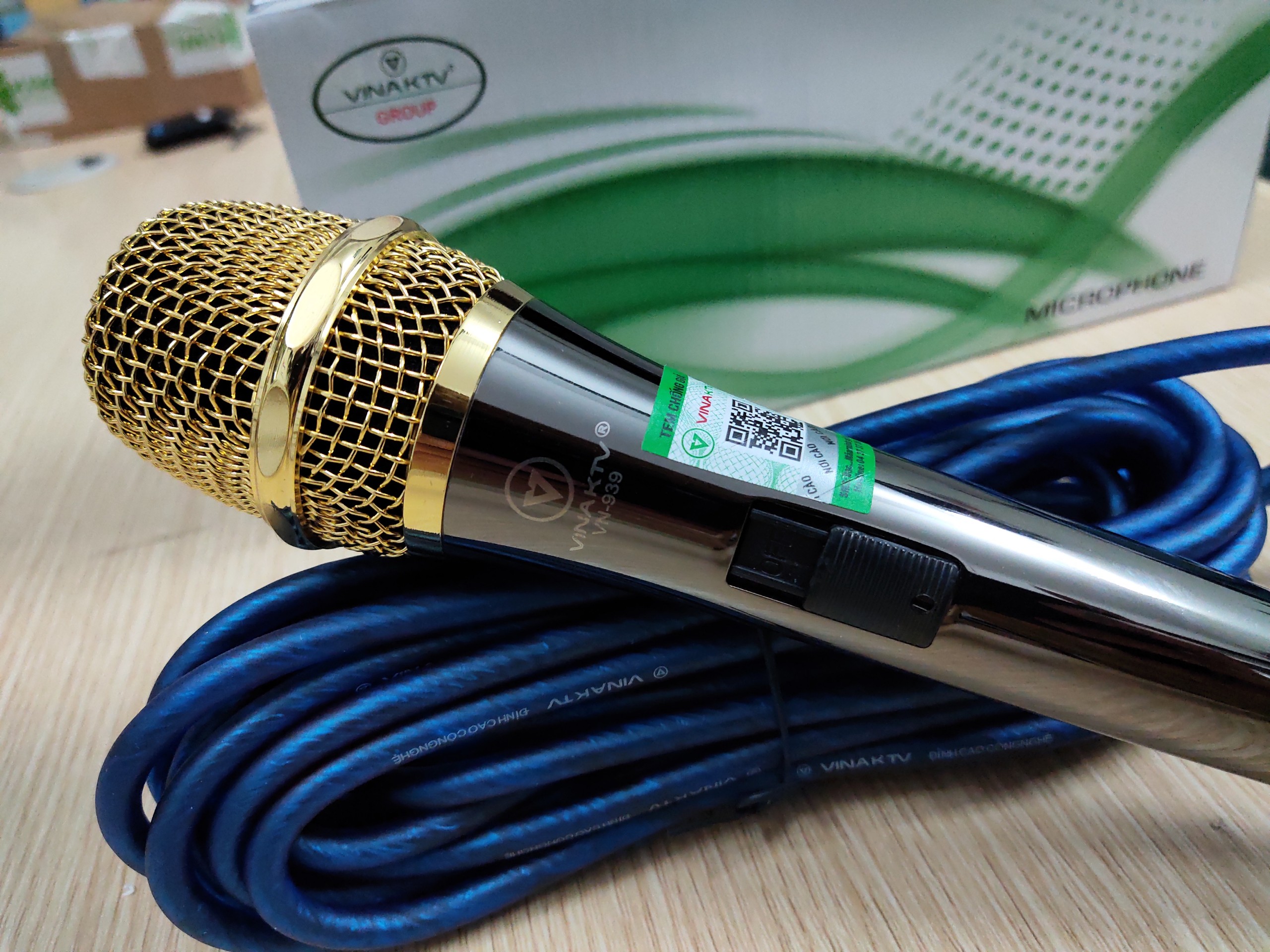 Micro có dây VinaKTV VN-939