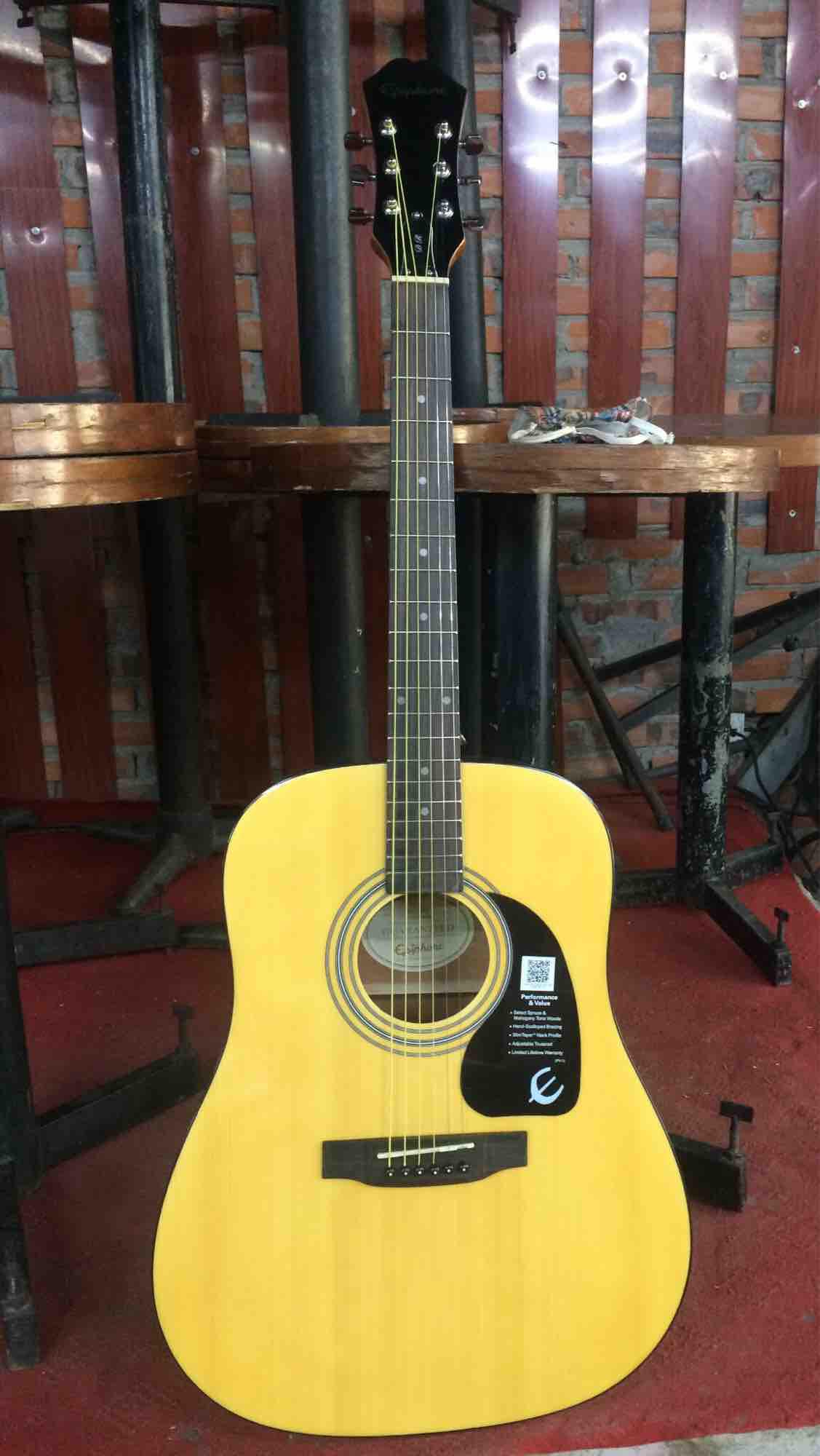 Đàn Guitar Acoustic Epiphone DR-100