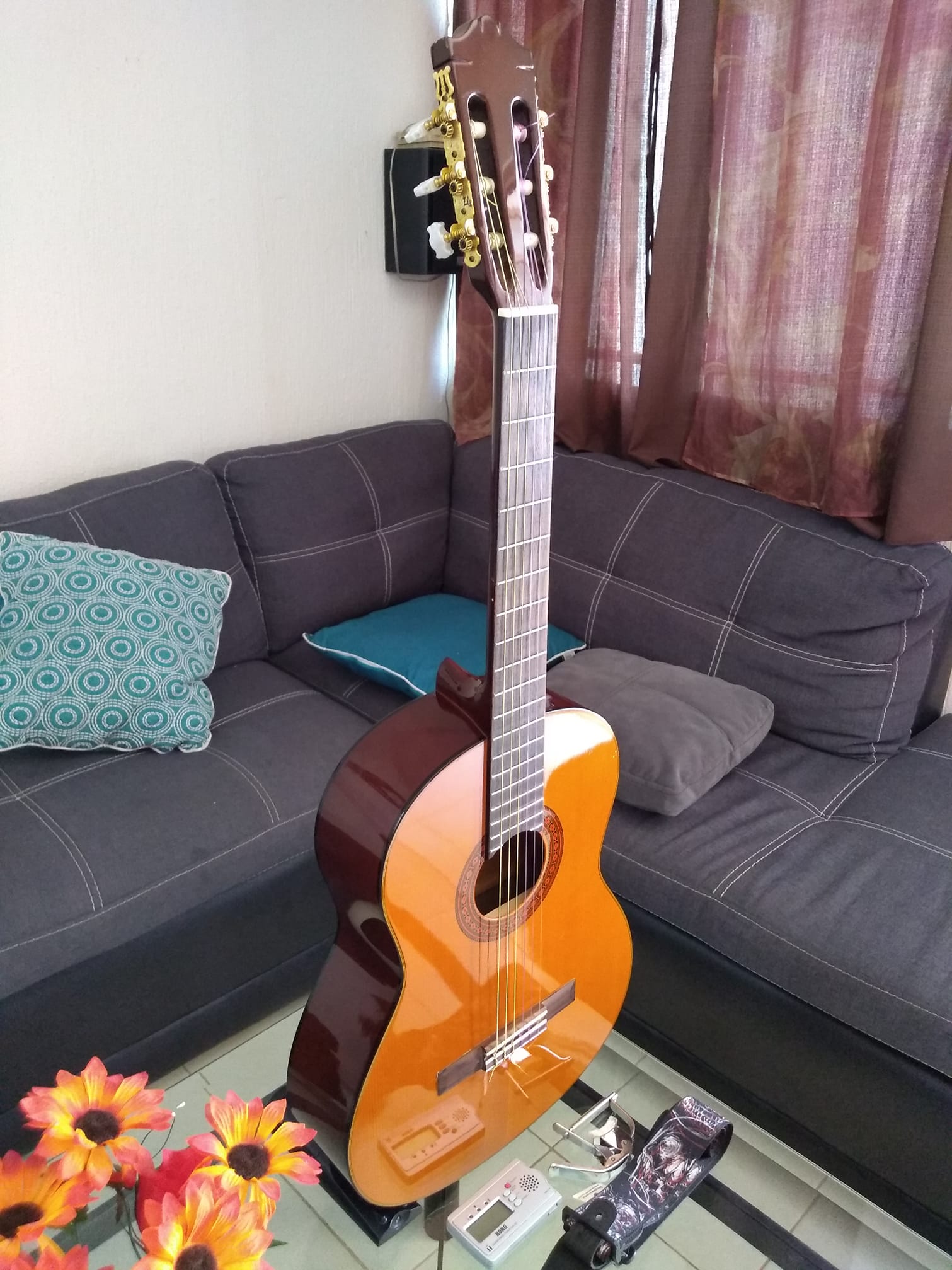 Đàn Guitar Yamaha Classic C70