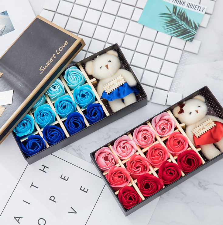 Hoa hồng 3D sáp thơm kèm gấu