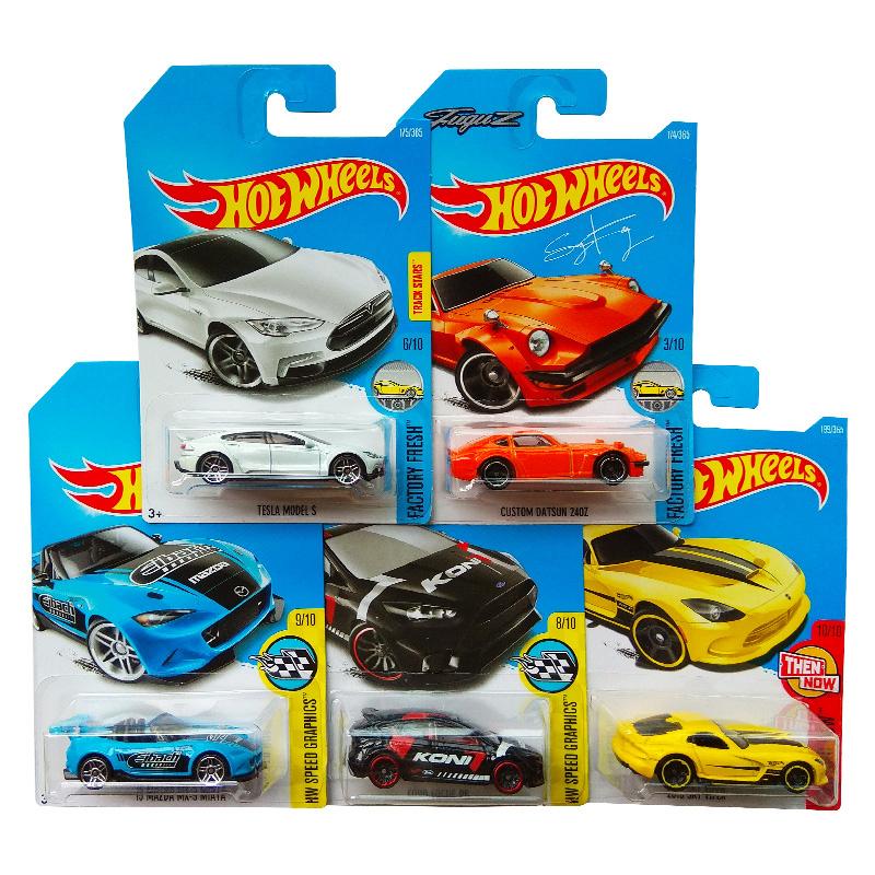 Xe cơ bản Hot Wheels C4982
