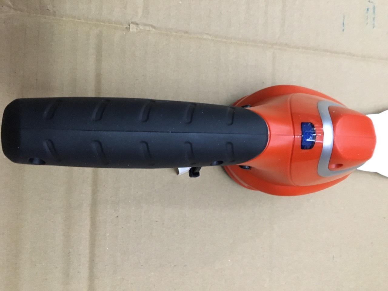 Máy Tỉa Lá Black Decker GSL700KIT