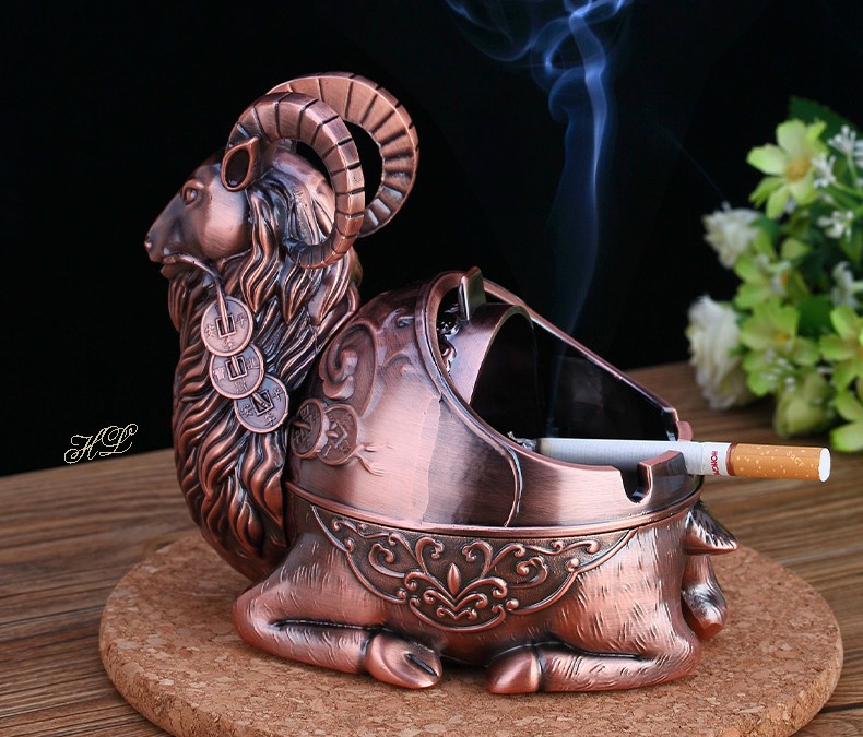 Bật lửa gạt tàn con dê