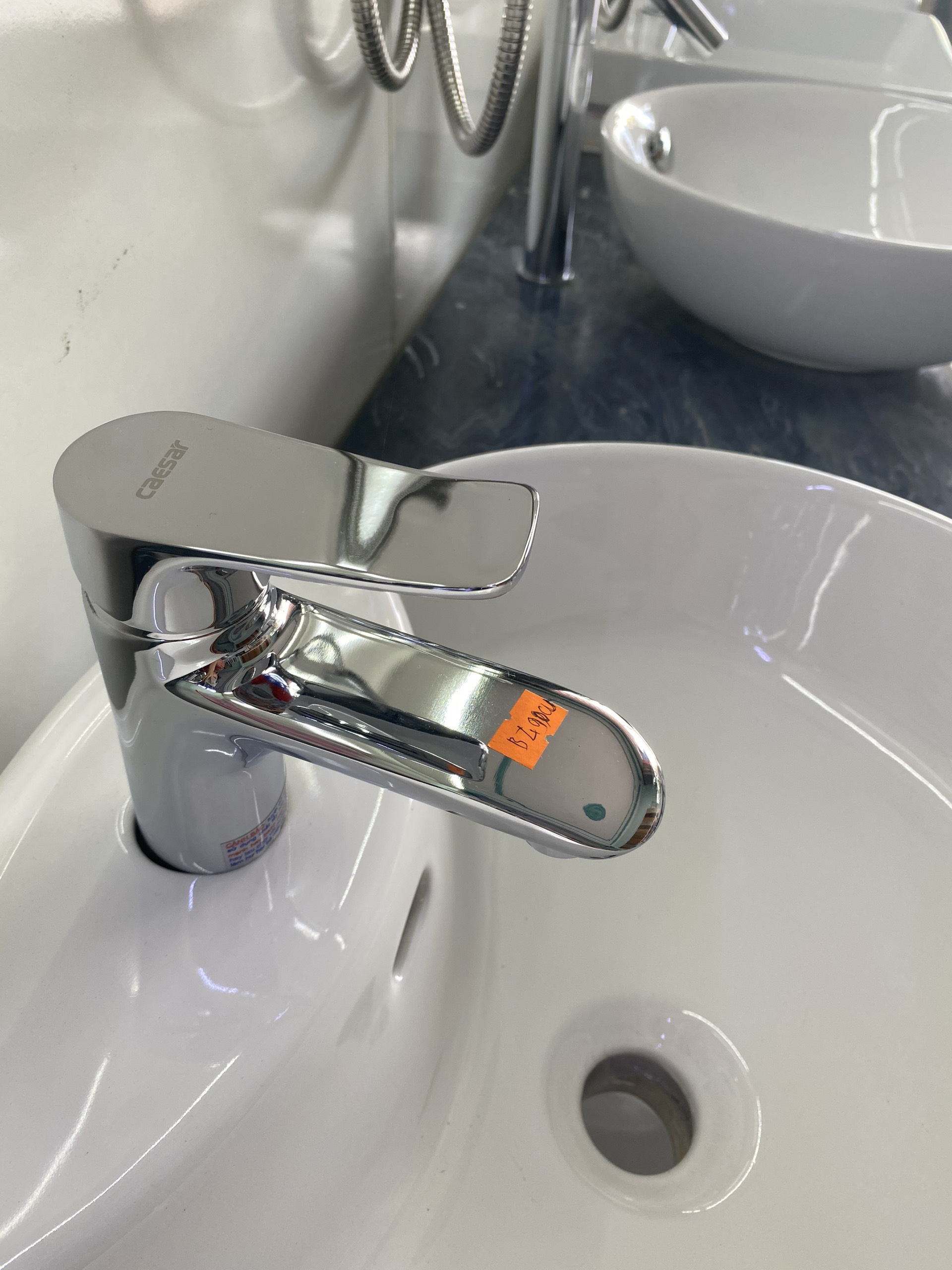 Vòi chậu nóng lạnh Caesar B492|B490