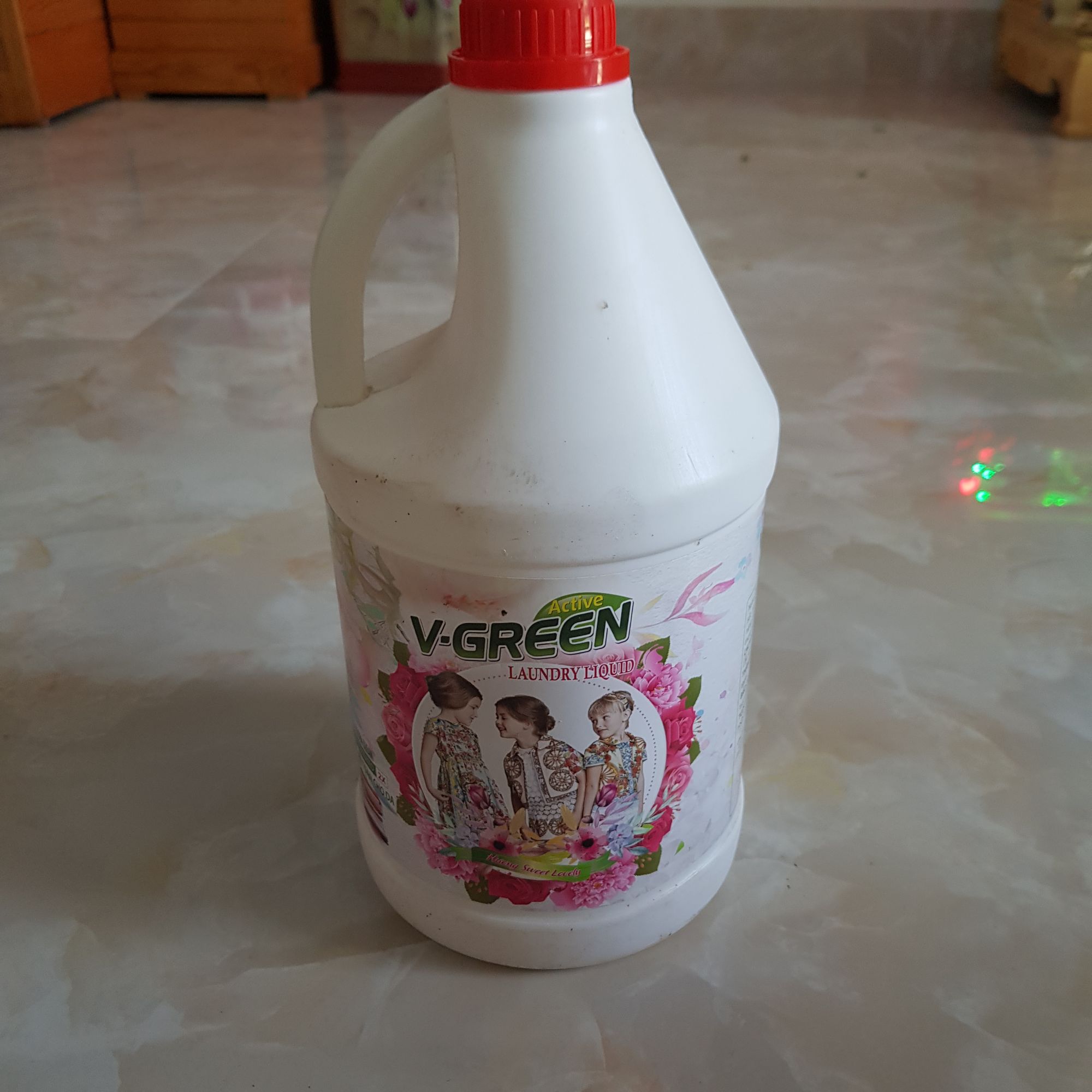 Nước giặt V-Green