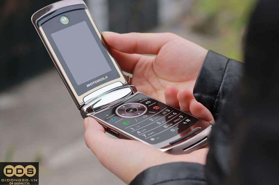 Điện thoại Motorola RAZR2 V9 - 45MB