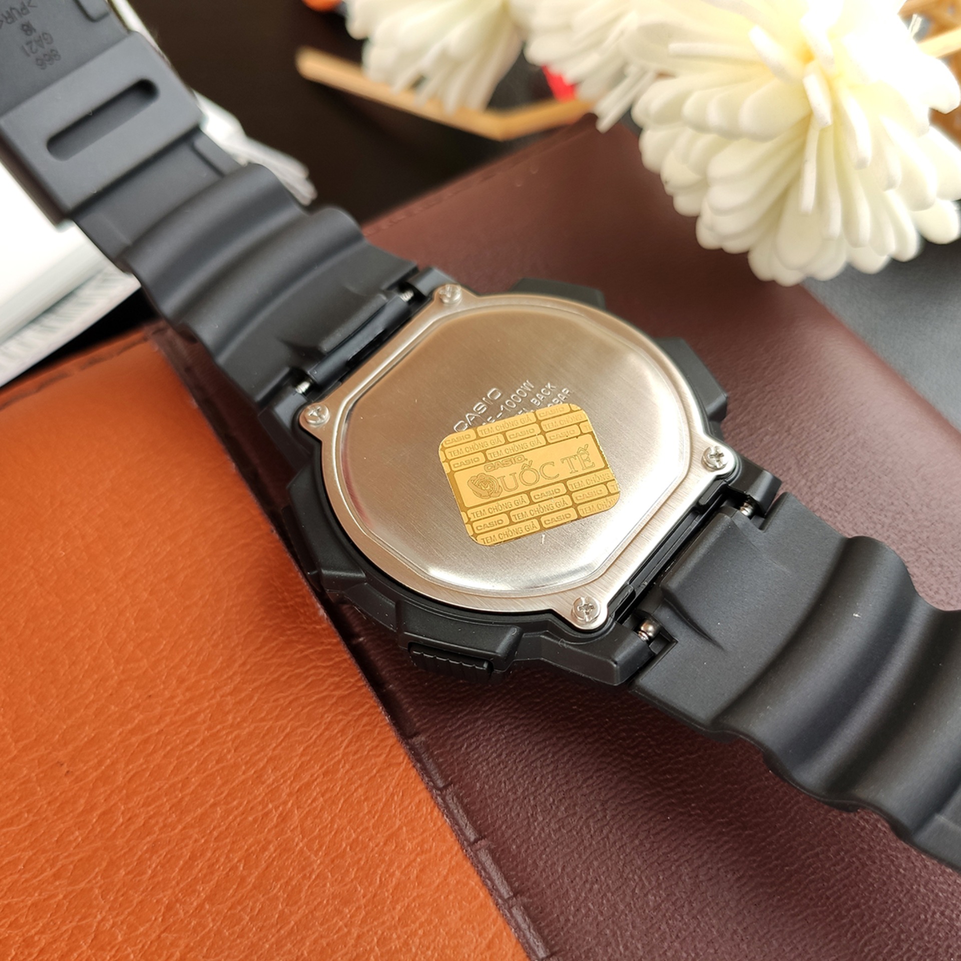 Đồng Hồ Nam Dây Cao Su Casio AE-1000W-1AVDF