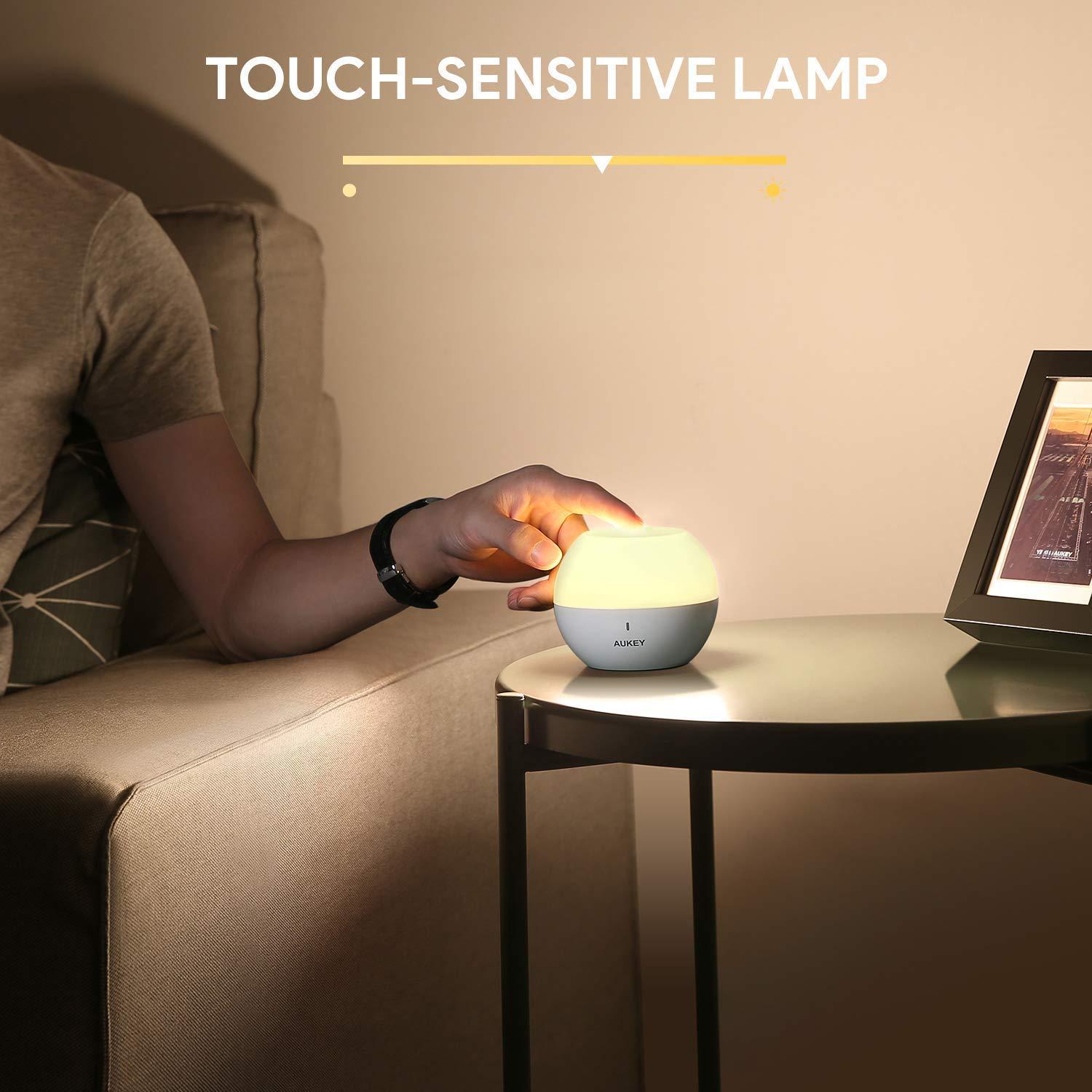 Đèn LED Aukey Mini RGB Light LT-ST23