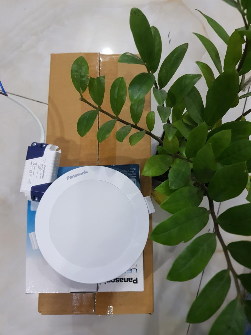 Đèn led âm trần Panasonic NNP72272