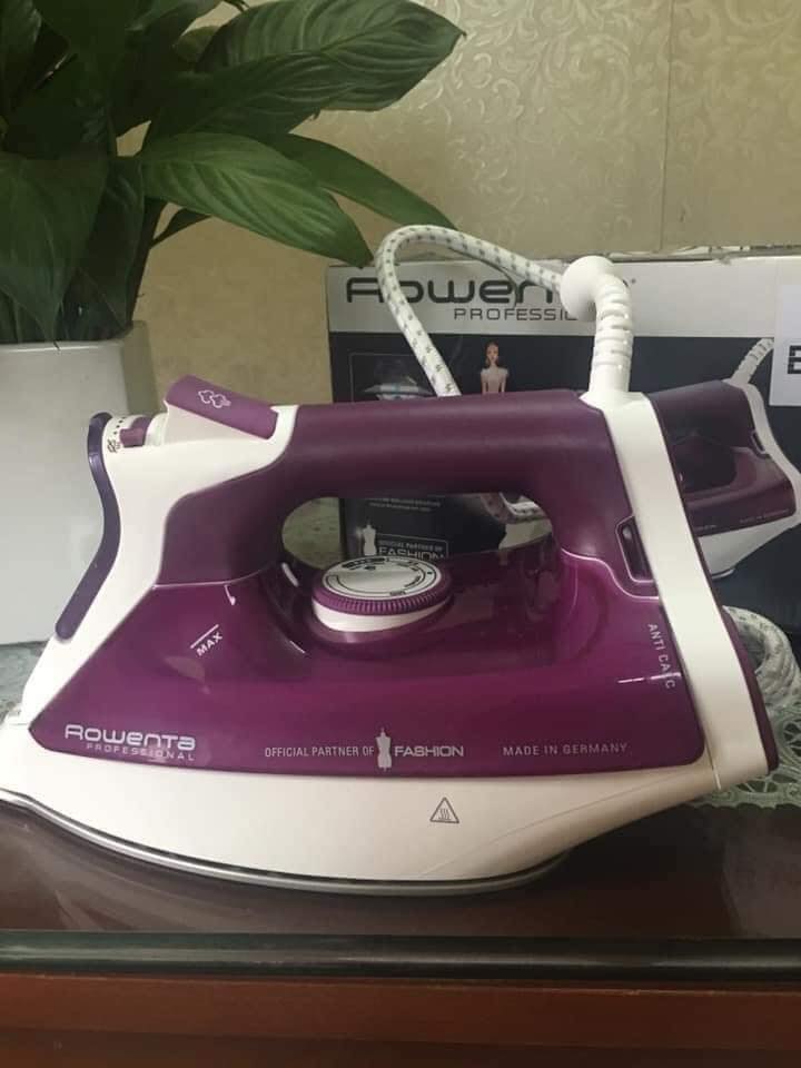 BÀN ỦI / BÀN LÀ ROWENTA DW8115