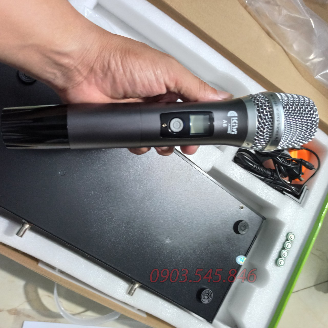 Mic không dây Kiwi A8 chính hãng