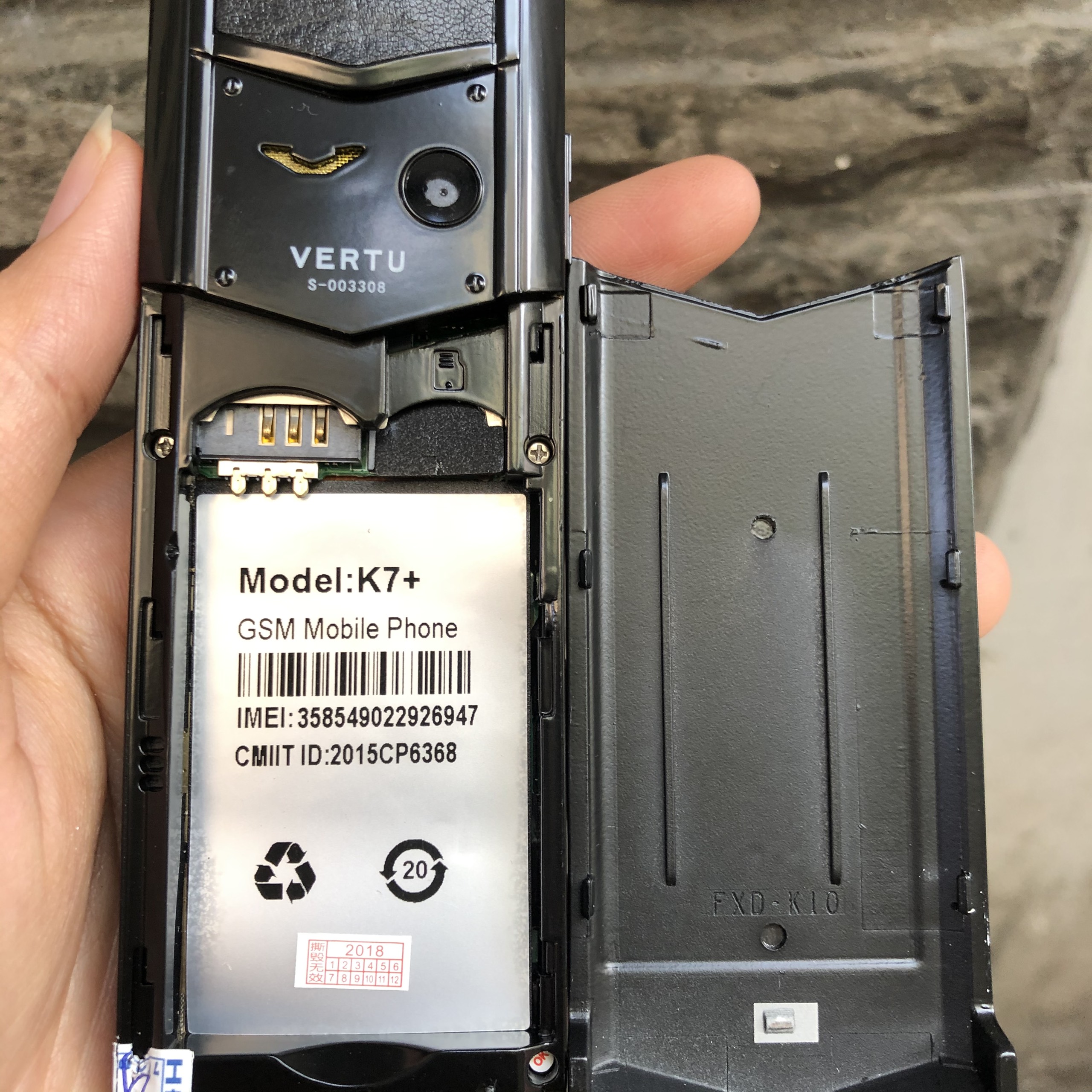 Điện thoại Vertu k7