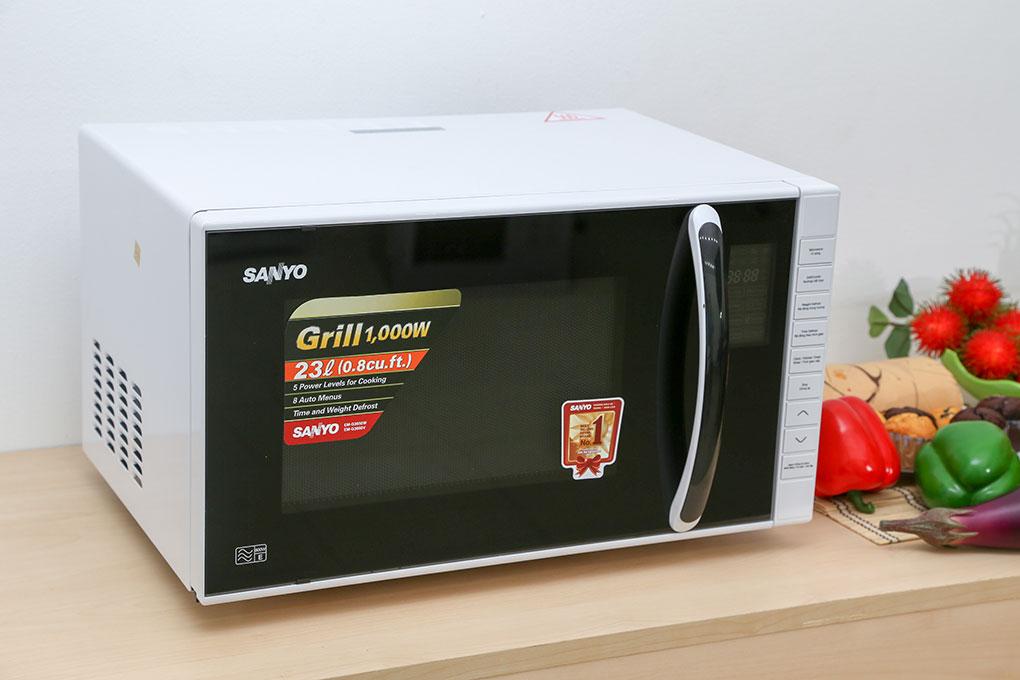 Lò vi sóng Sanyo EM-G3650W 23L có nướng