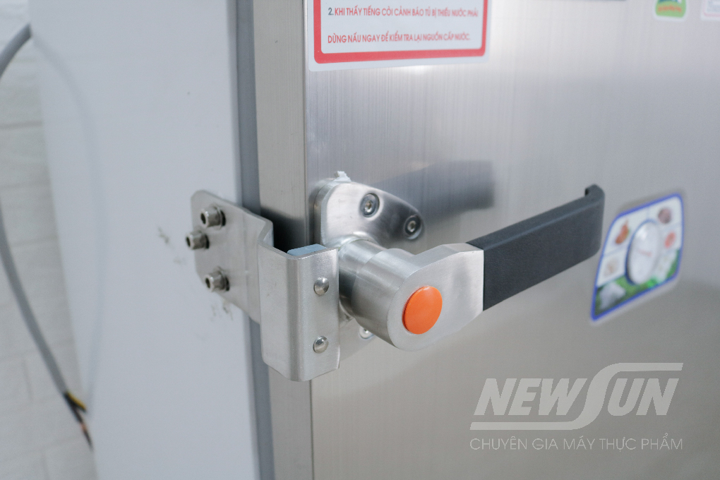 Tủ Nấu Cơm Bằng Điện NEWSUN 24 Khay