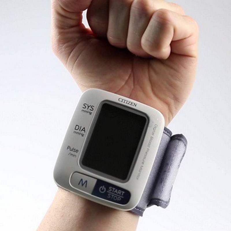 Máy đo huyết áp cổ tay Citizen CH-650