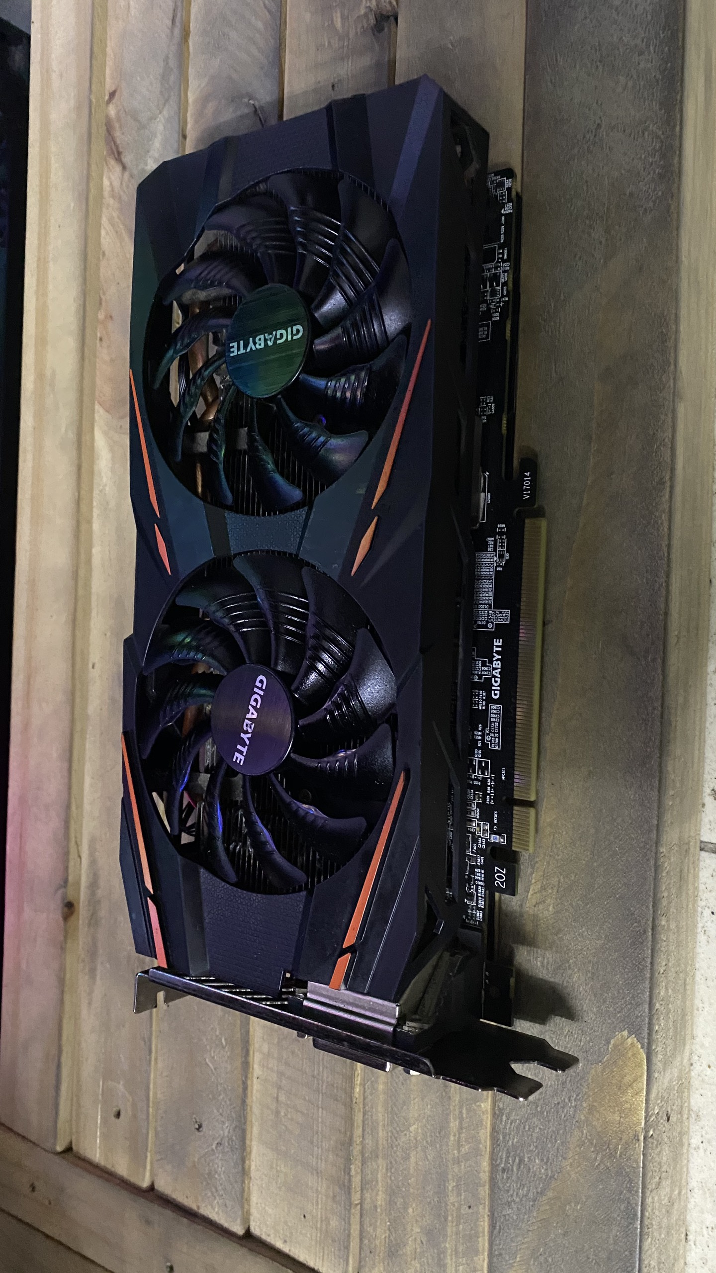 VGA Asus ROG-STRIX-RX570-8G-GAMING