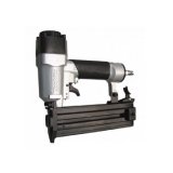 Súng bắn đinh Makita AF504Z