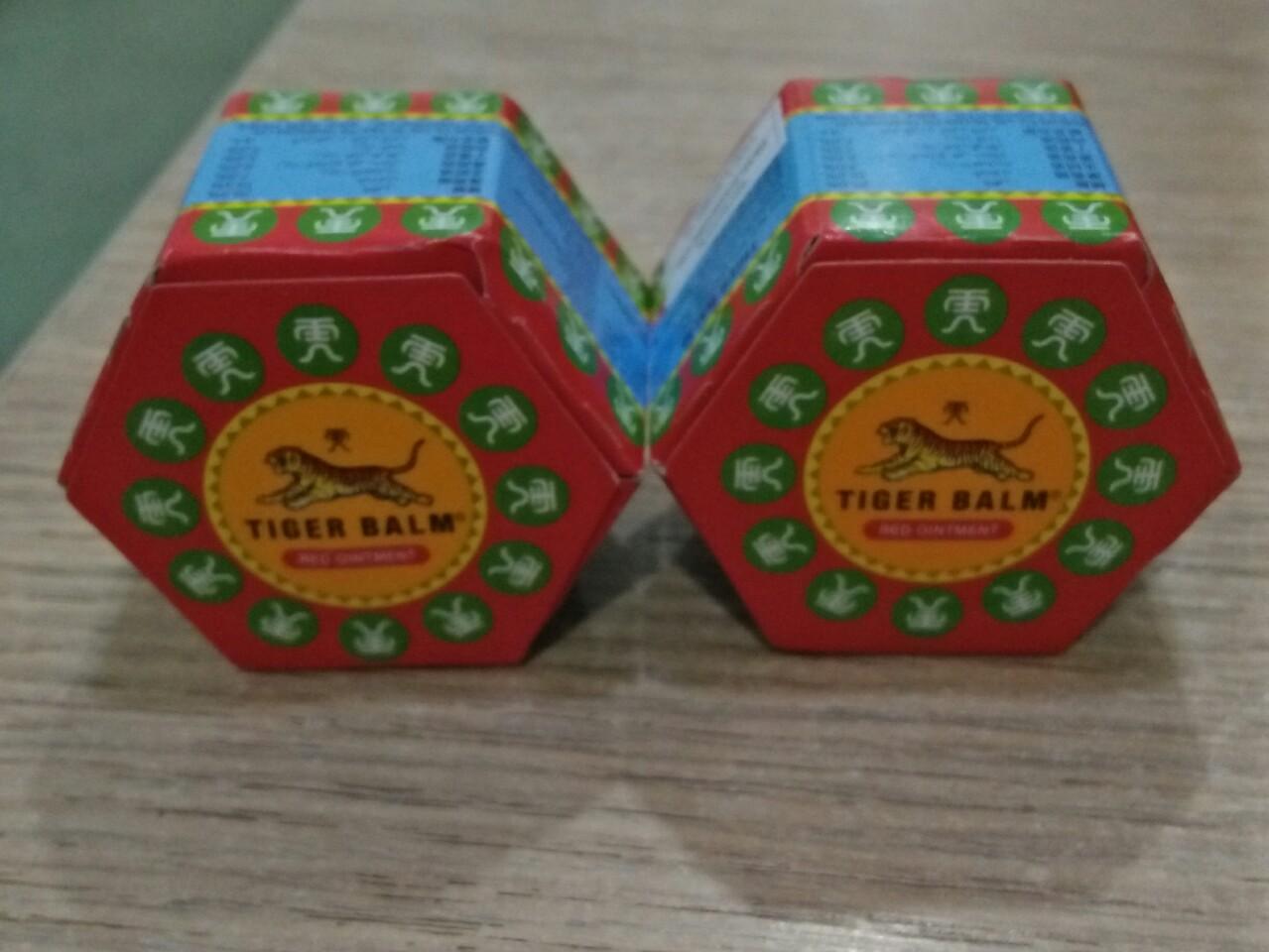 Combo 2 Dầu cù là Tiger Balm Red 10gr