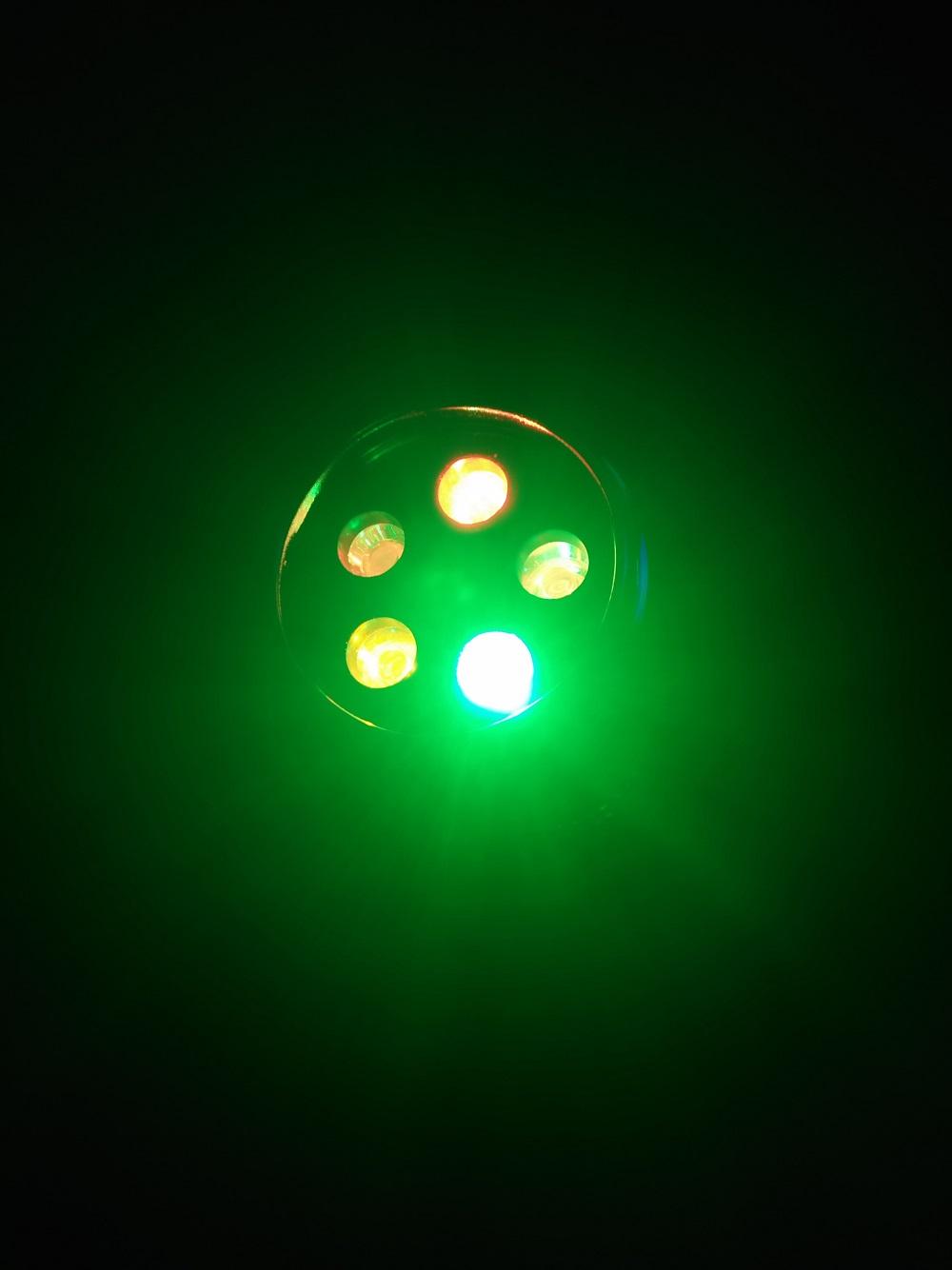 Đèn LED 7 màu sân khấu cảm ứng nhạc