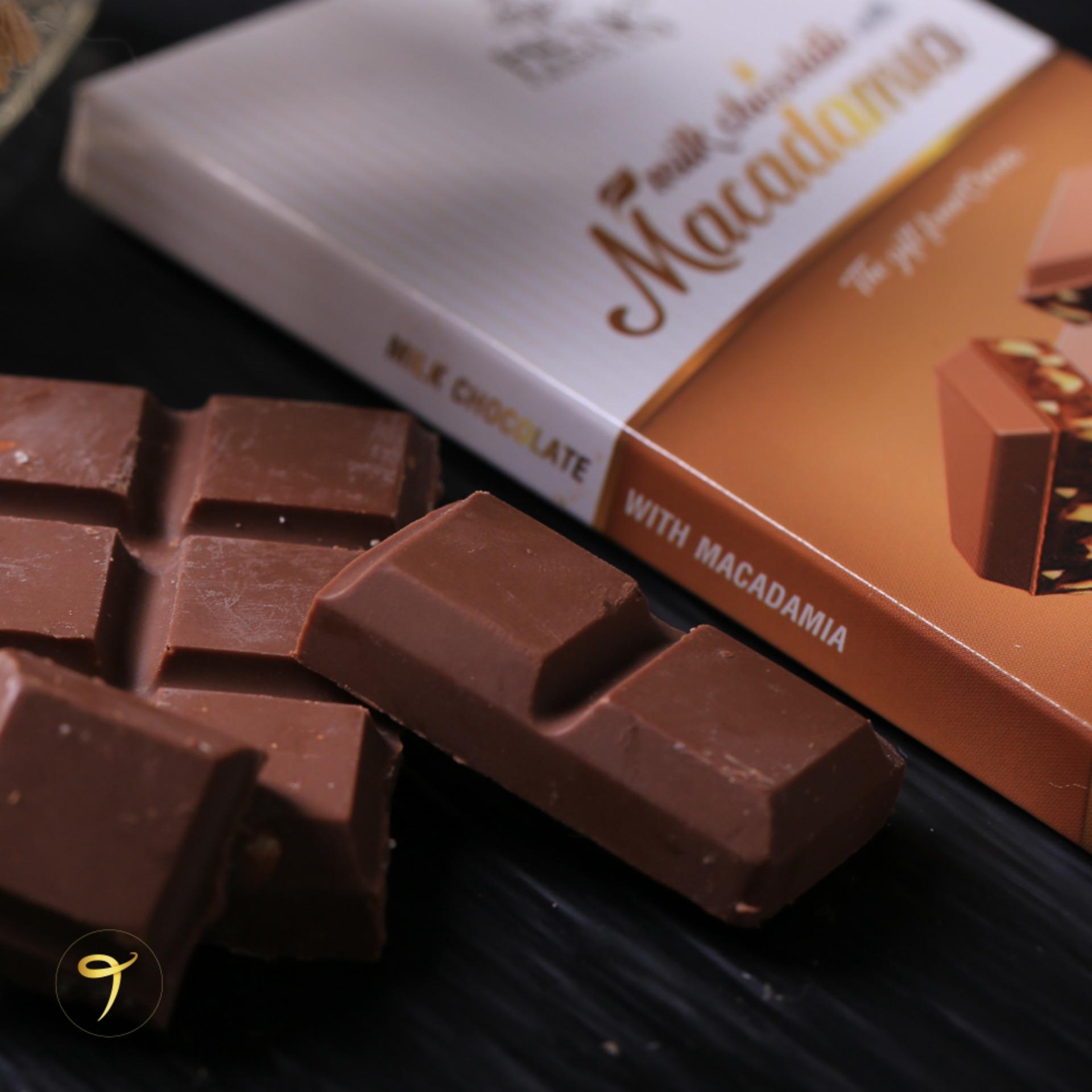 Socola sữa nhân hạt mắc ca thanh 100g | Henk Chocolate