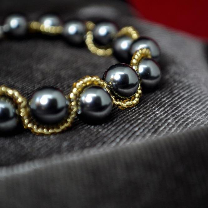 Vòng tay Handmade nữ Black Pearl