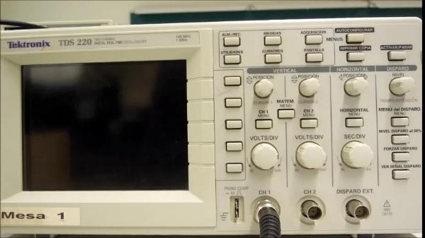 Tektronix TDS220