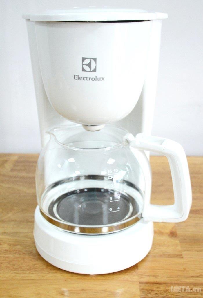Máy Pha Cà Phê Electrolux ECM1303W
