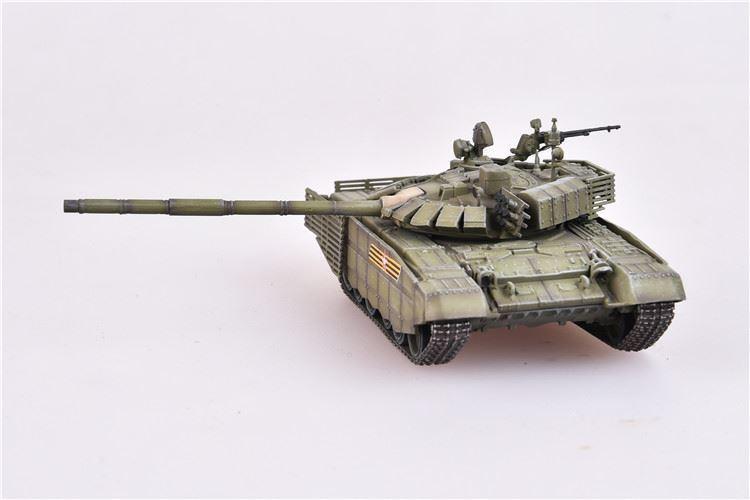 Mô hình xe tăng T-72B3 (phiên bản diễu binh) tỉ lệ 1/72