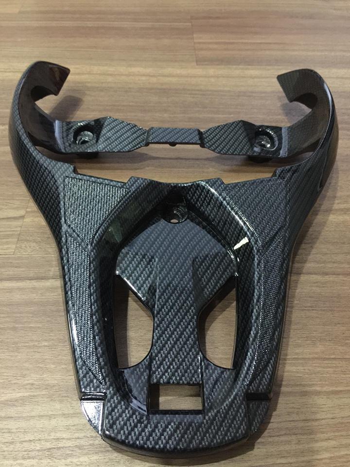 Cảng sau VISION kiểu SH carbon cao cấp (hình chụp thực tế)